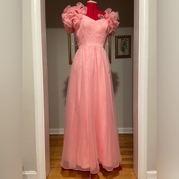 Vintage 70s Blush Pink Organza Ruffled Sleeve Bridal / Prom Formal Gown - Picture 3 of 16